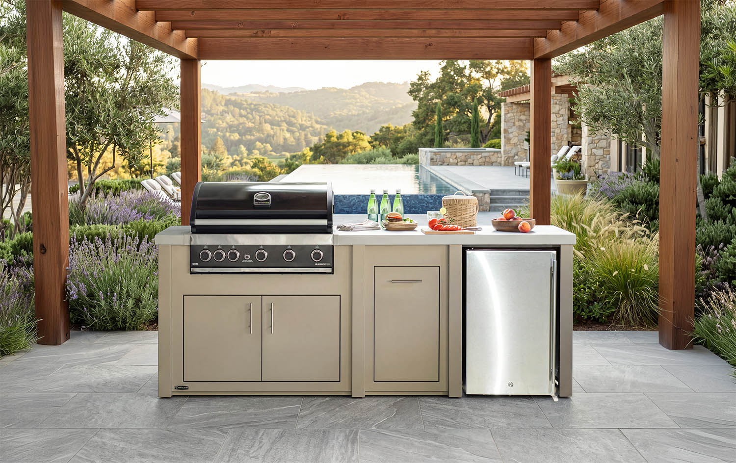 Stoll Palmetto, Endura Sand outdoor kitchen
